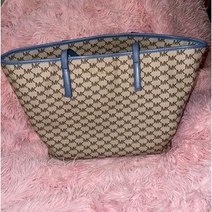 NWT Michael Kors Studio Heritage Signature EMRY Large Top Zip Tote/Travel Bag